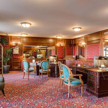 فندق لو بالاس دو مونتو منتون - سانت - برنارد المظهر الخارجي الصورة The hotel's lobby